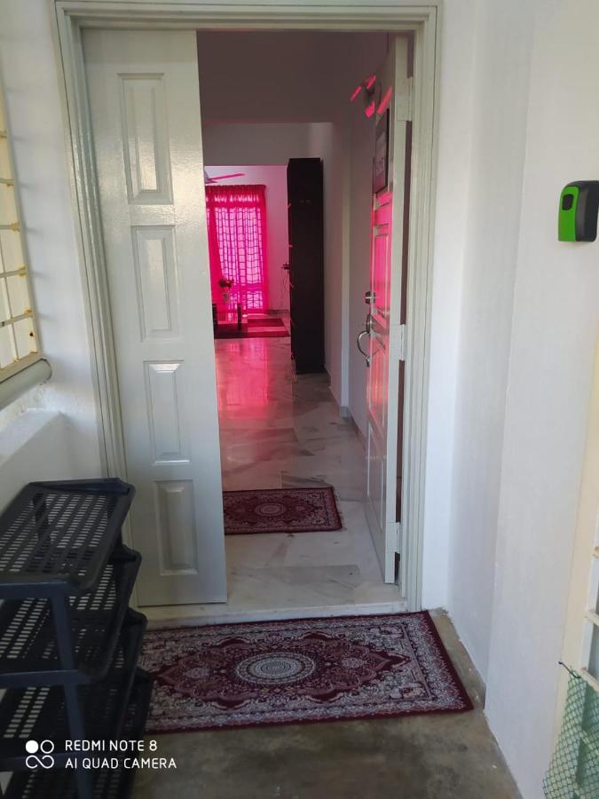Pd Laguna Homestay Red Port Dickson Kültér fotó